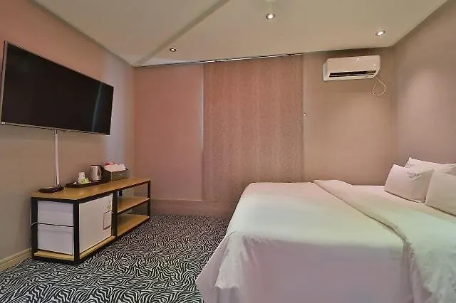 Songdo Pinehill Motel