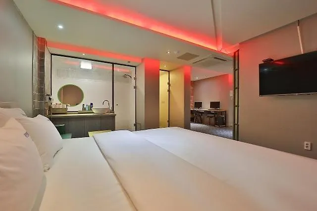 Songdo Pinehill Motel *