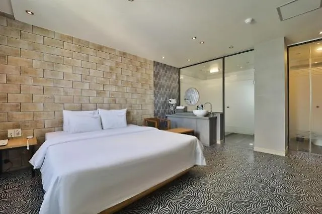 Songdo Pinehill Motel