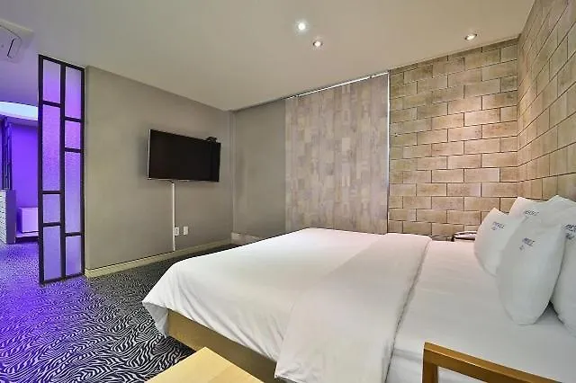 Songdo Pinehill Motel *