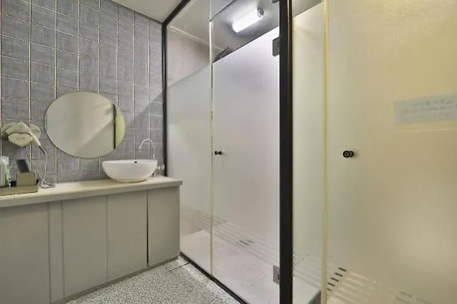 Motel Songdo Pinehill *