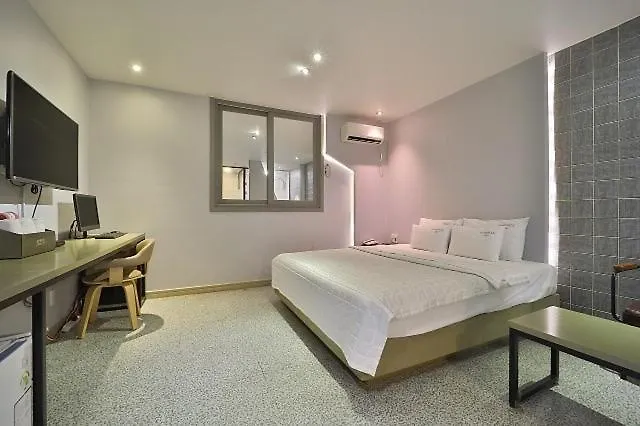 Motel Songdo Pinehill *